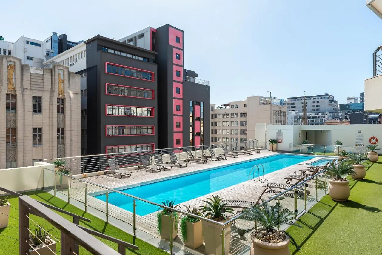 Beautiful Apartment With Pool, Parking And King Bed In Historic Cape Town City Centre 0*,